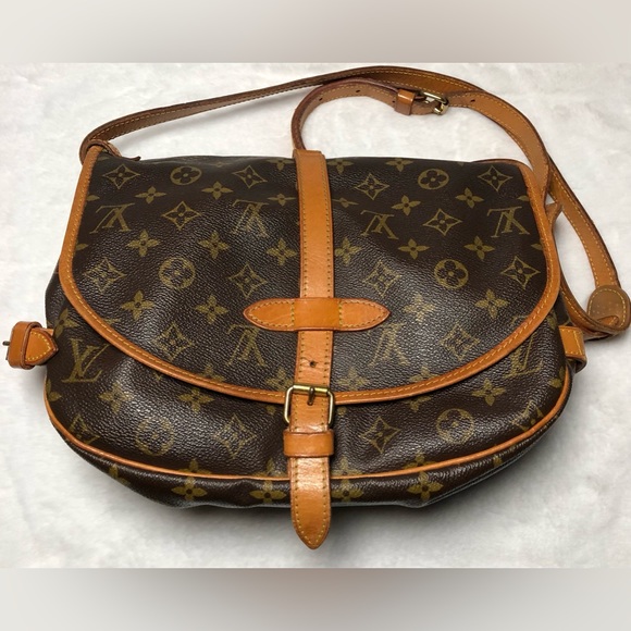 Louis Vuitton Saumur30 BagDate Code(AR1901)/Poshmark COA/Dust Bag - Picture 2 of 16